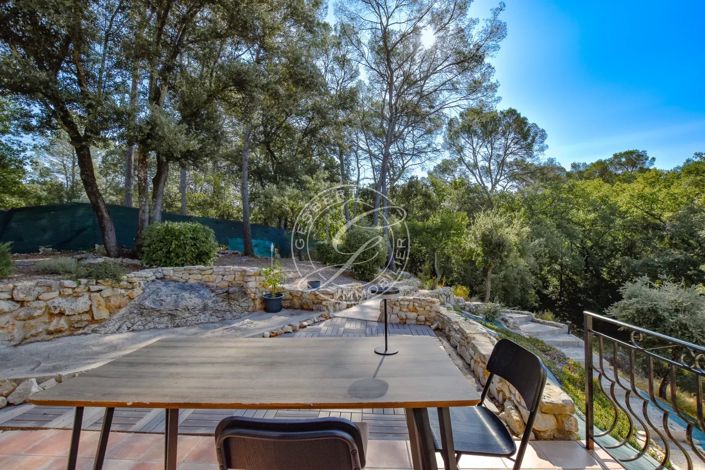 Image No.6-6 Bed House for sale