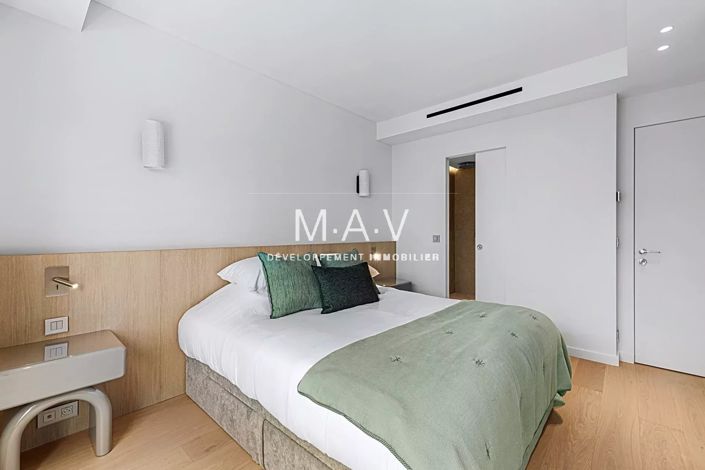 Image No.22-2 Bed Apartment for sale
