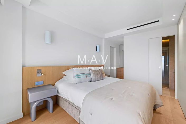 Image No.30-2 Bed Apartment for sale