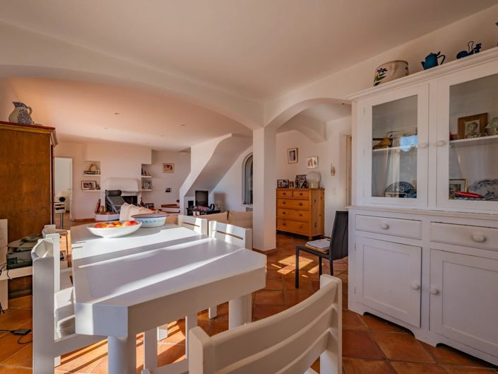 Image No.10-4 Bed House for sale