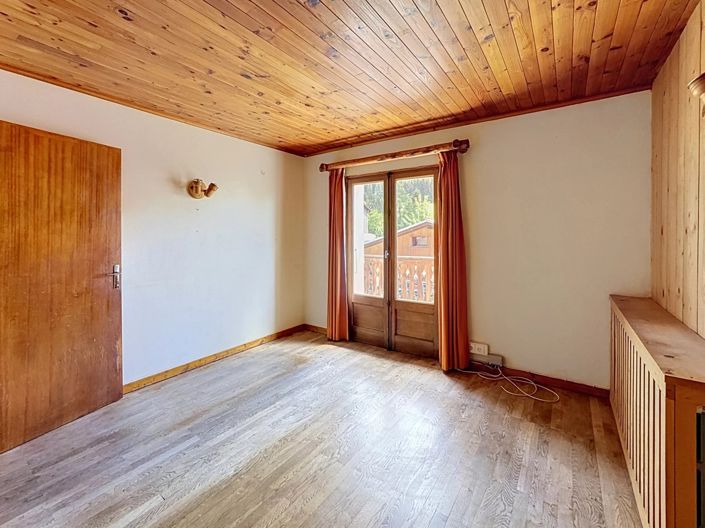 Image No.4-House for sale