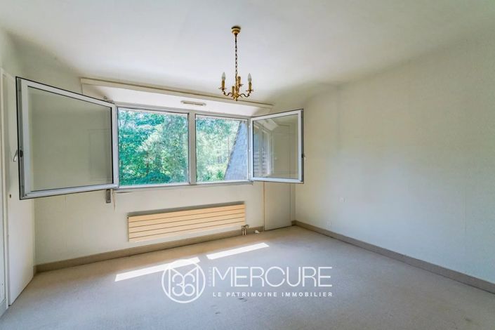 Image No.6-7 Bed House for sale