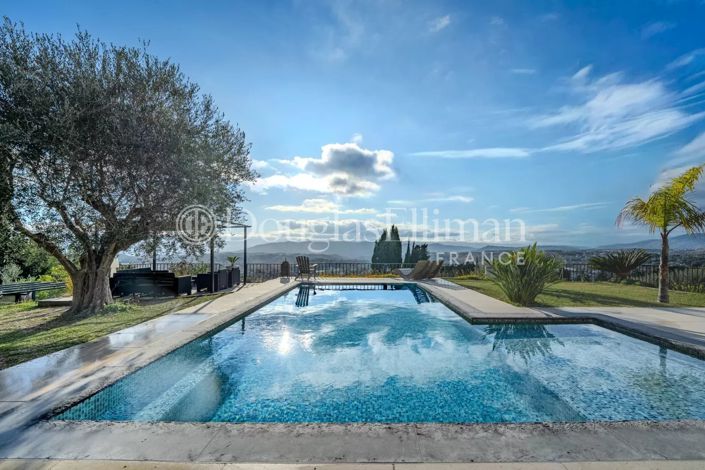Image No.3-5 Bed House for sale