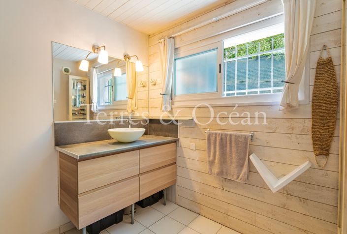 Image No.16-3 Bed House for sale