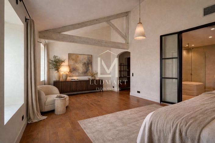 Image No.18-9 Bed House for sale