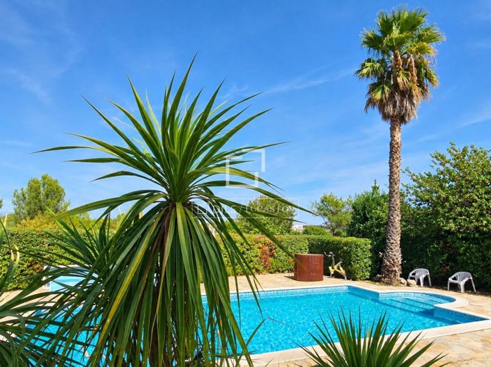 Image No.2-3 Bed House for sale