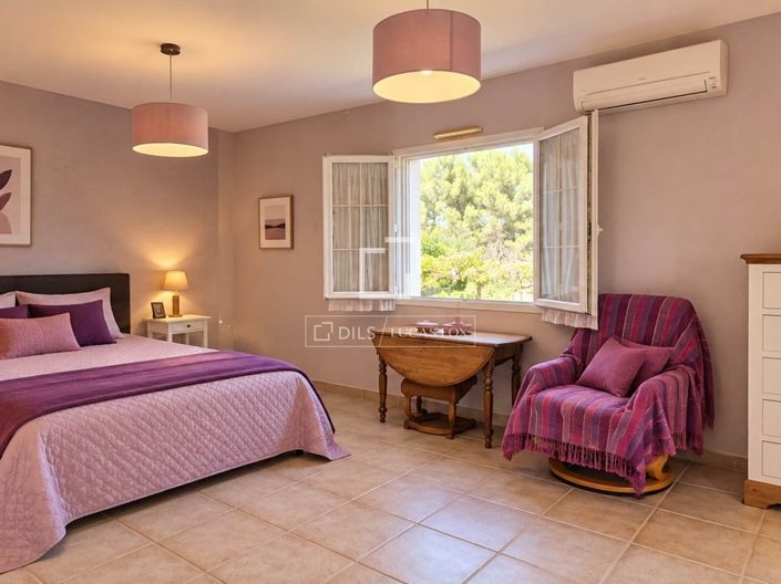 Image No.22-3 Bed House for sale