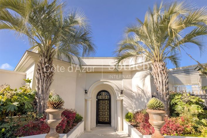 Image No.20-5 Bed Property for sale