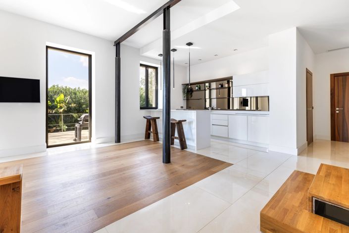 Image No.14-5 Bed House for sale