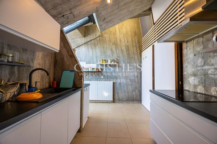 Image No.19-2 Bed House for sale