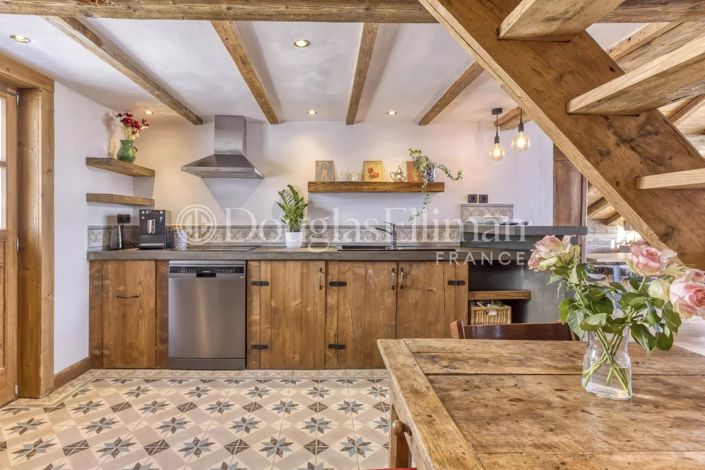 Image No.7-4 Bed House for sale