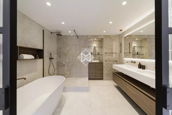 Image No.11-5 Bed Apartment for sale