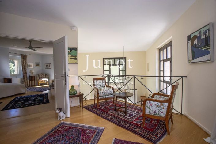 Image No.23-2 Bed House for sale