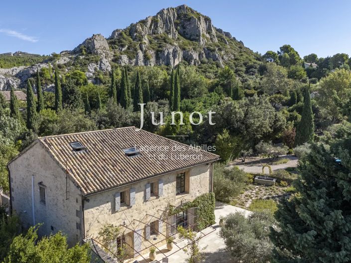 Image No.5-2 Bed House for sale