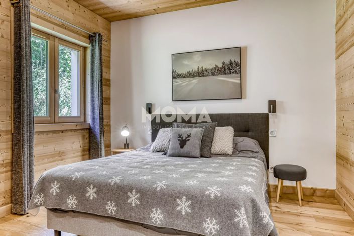 Image No.20-7 Bed House for sale