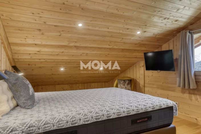 Image No.25-7 Bed House for sale