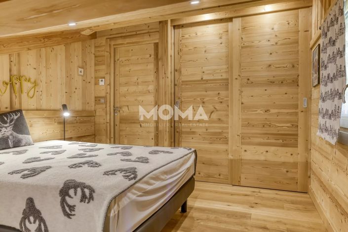 Image No.27-7 Bed House for sale