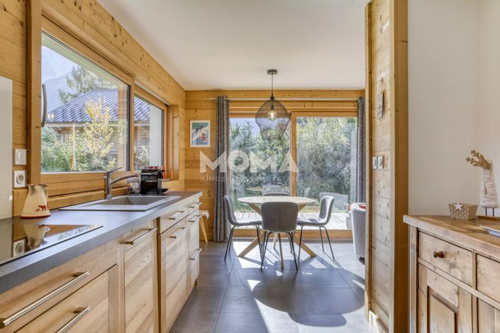 Image No.30-7 Bed House for sale