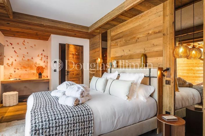 Image No.17-7 Bed House for sale