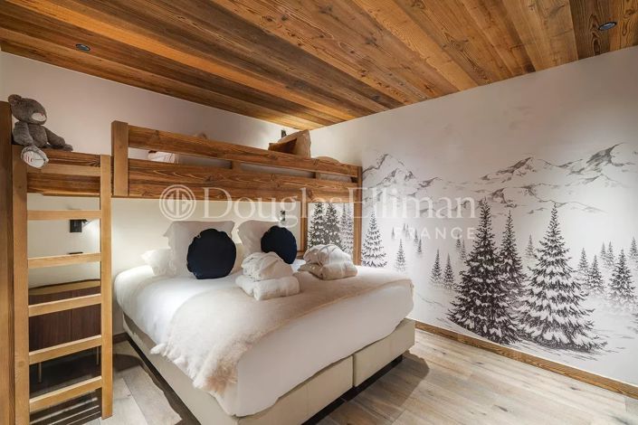 Image No.20-7 Bed House for sale