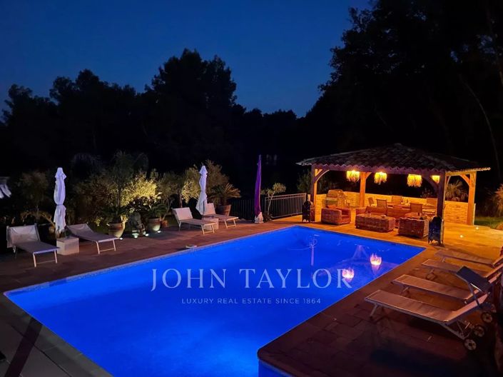 Image No.13-6 Bed House for sale