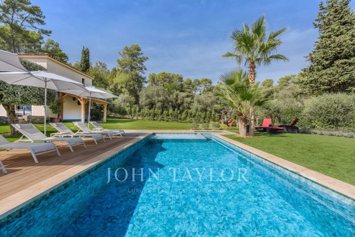 Image No.2-4 Bed House for sale