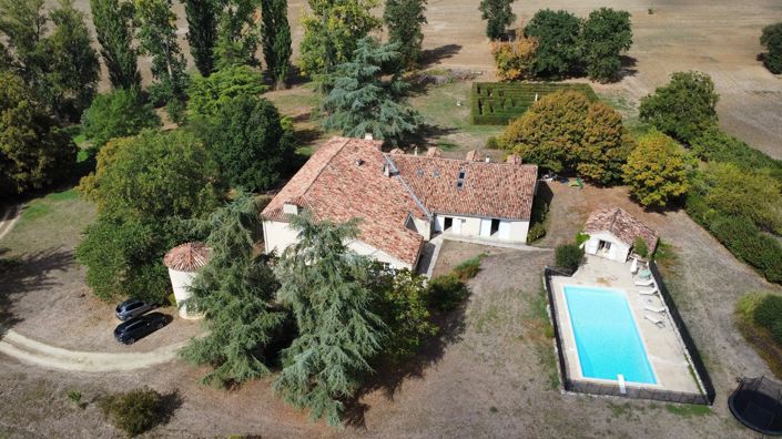 Image No.23-8 Bed House for sale