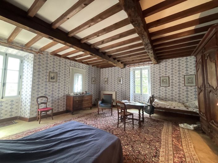 Image No.25-8 Bed House for sale