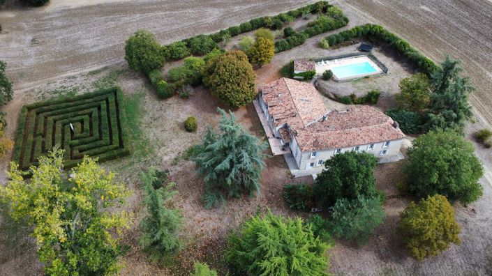 Image No.35-8 Bed House for sale