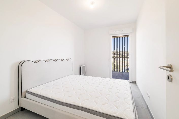 Image No.18-2 Bed Apartment for sale