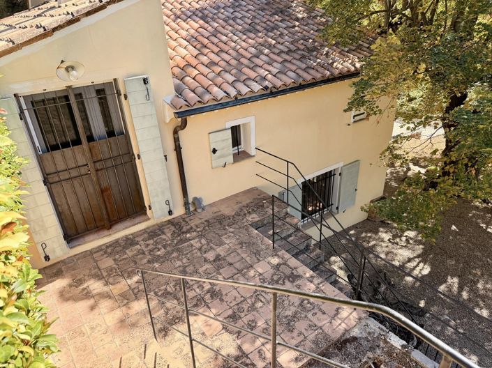 Image No.10-5 Bed House for sale