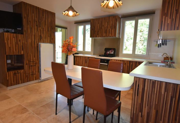 Image No.16-13 Bed House for sale