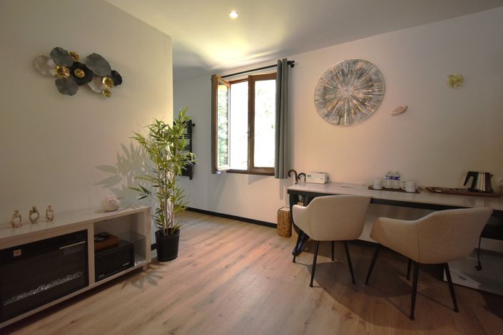 Image No.22-13 Bed House for sale