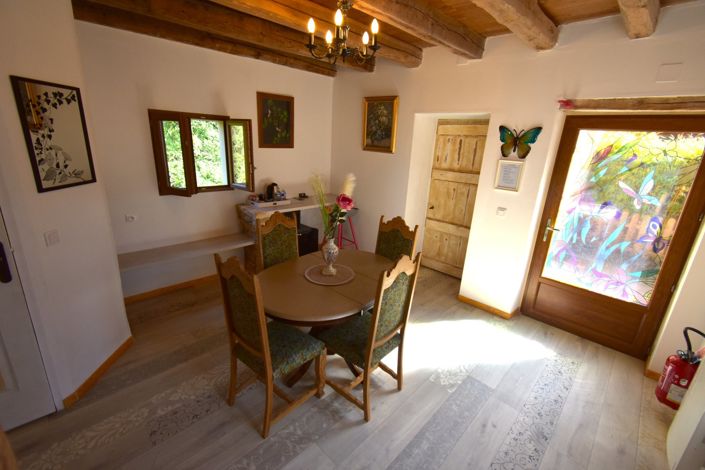 Image No.25-13 Bed House for sale