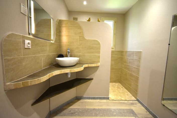 Image No.26-13 Bed House for sale