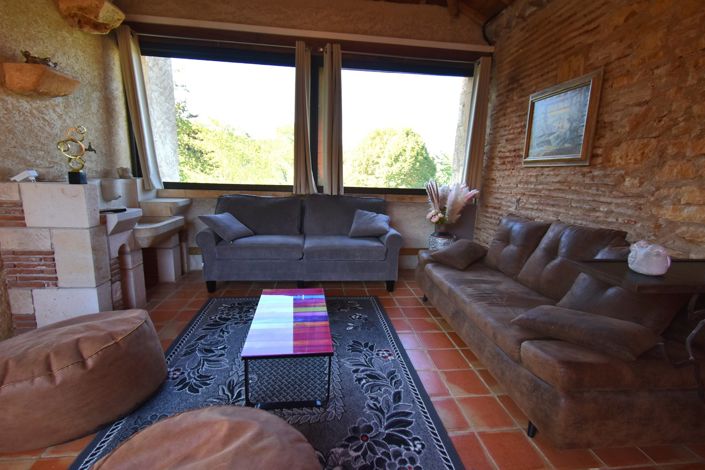 Image No.30-13 Bed House for sale