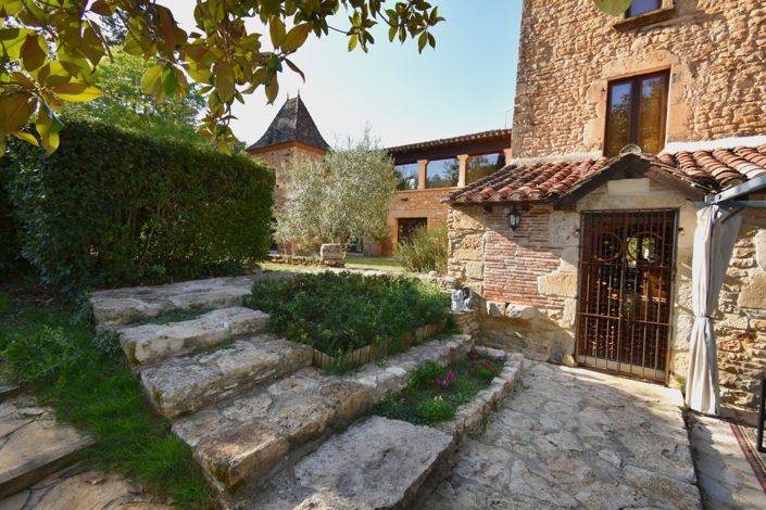 Image No.37-13 Bed House for sale