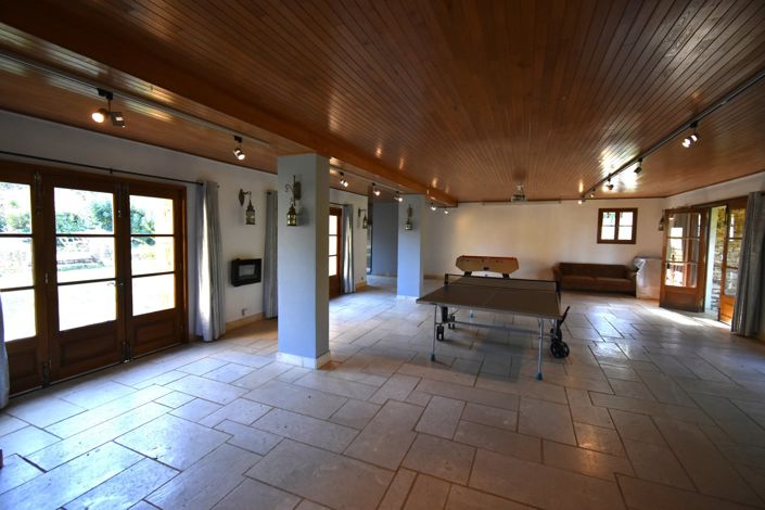 Image No.38-13 Bed House for sale