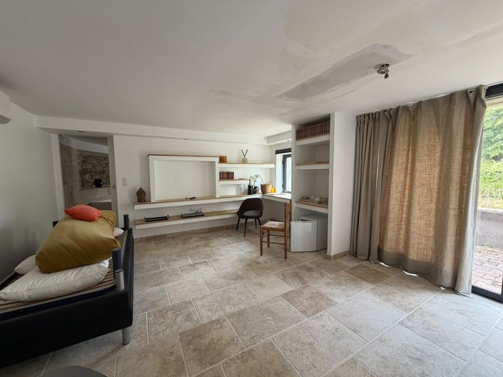 Image No.15-12 Bed House for sale