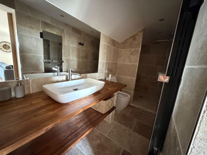 Image No.21-12 Bed House for sale