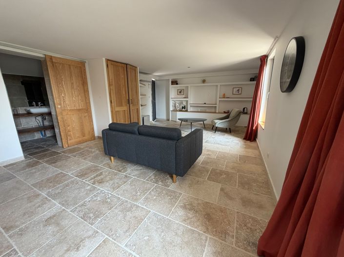 Image No.28-12 Bed House for sale