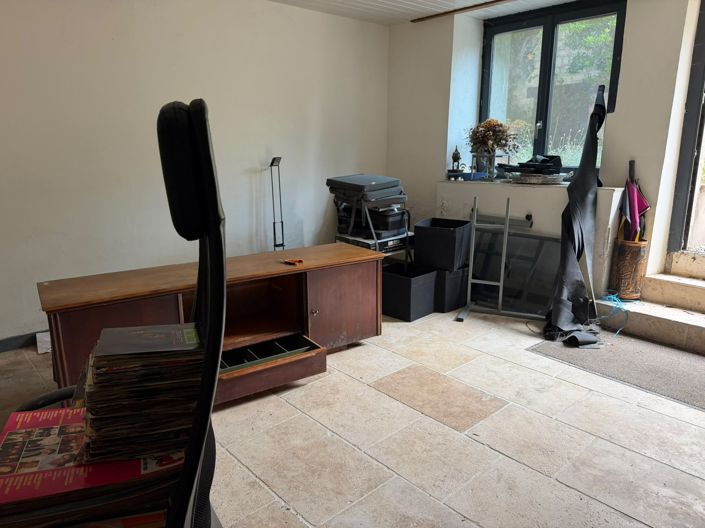 Image No.31-12 Bed House for sale