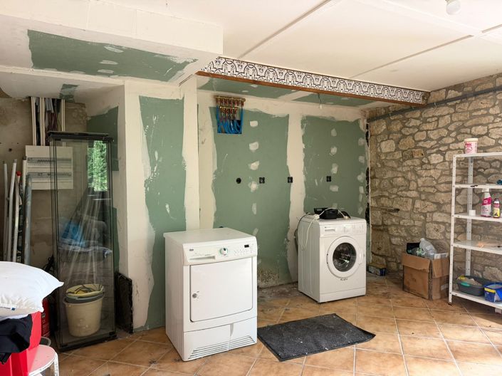 Image No.39-12 Bed House for sale