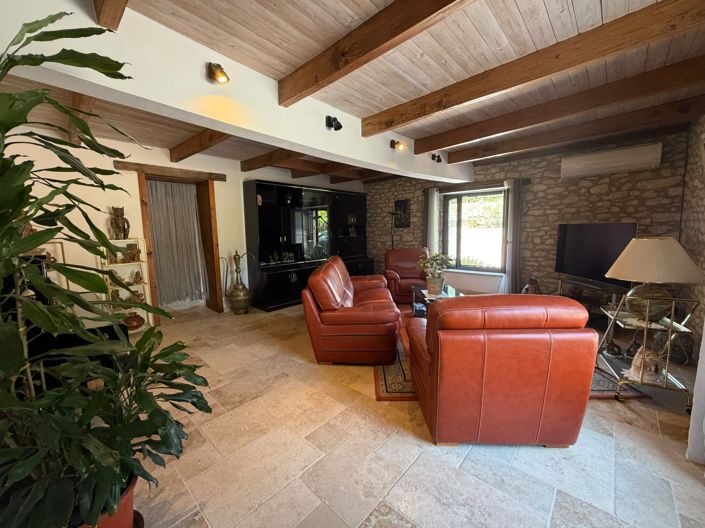 Image No.7-12 Bed House for sale