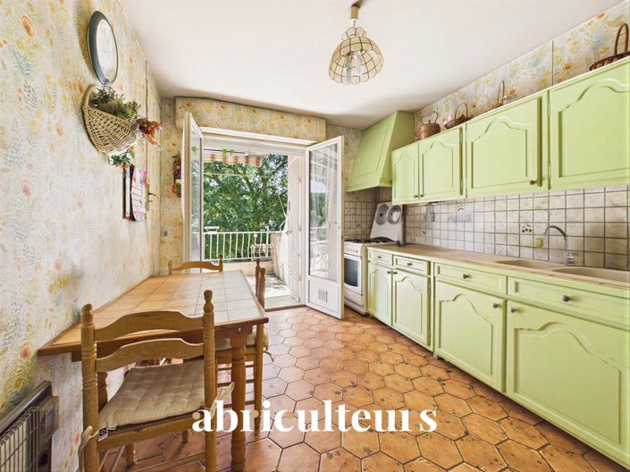 Image No.6-4 Bed House for sale