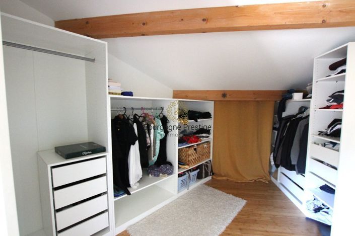 Image No.11-5 Bed House for sale