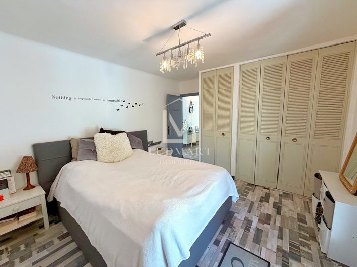 Image No.28-4 Bed House for sale
