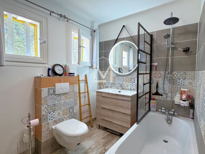 Image No.30-4 Bed House for sale