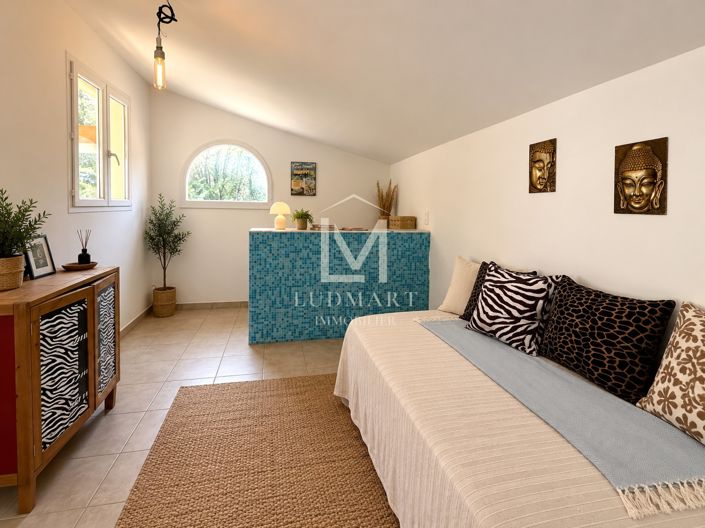 Image No.33-4 Bed House for sale