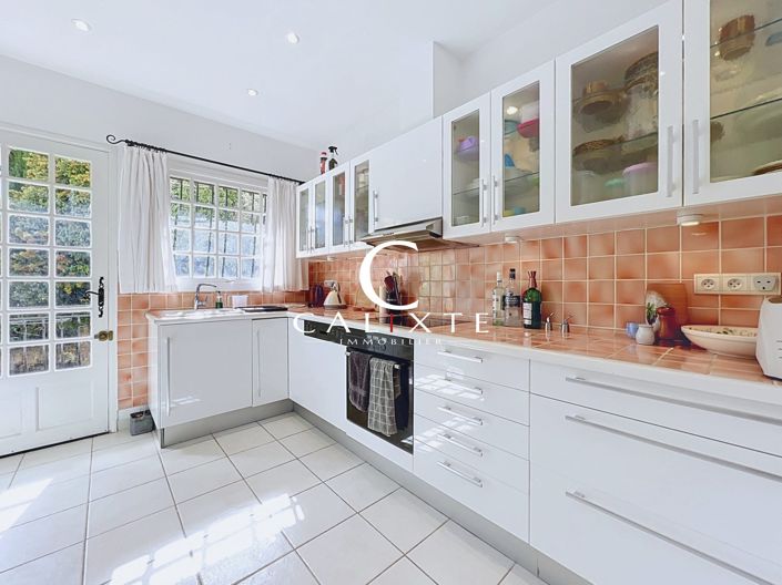 Image No.13-3 Bed House for sale